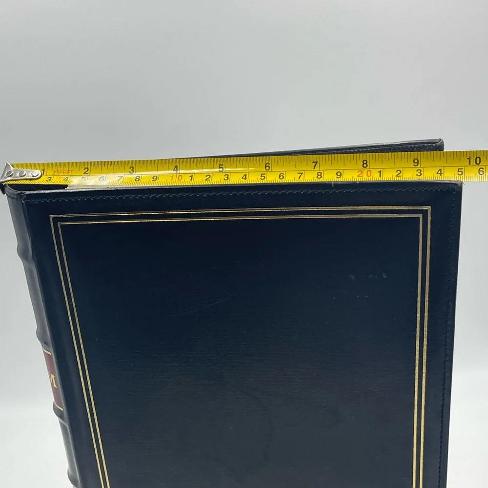 Pioneer: Black Bonded Leather D-Ring VTG 408 (4”x6”) Photo Album w/ Memo Column